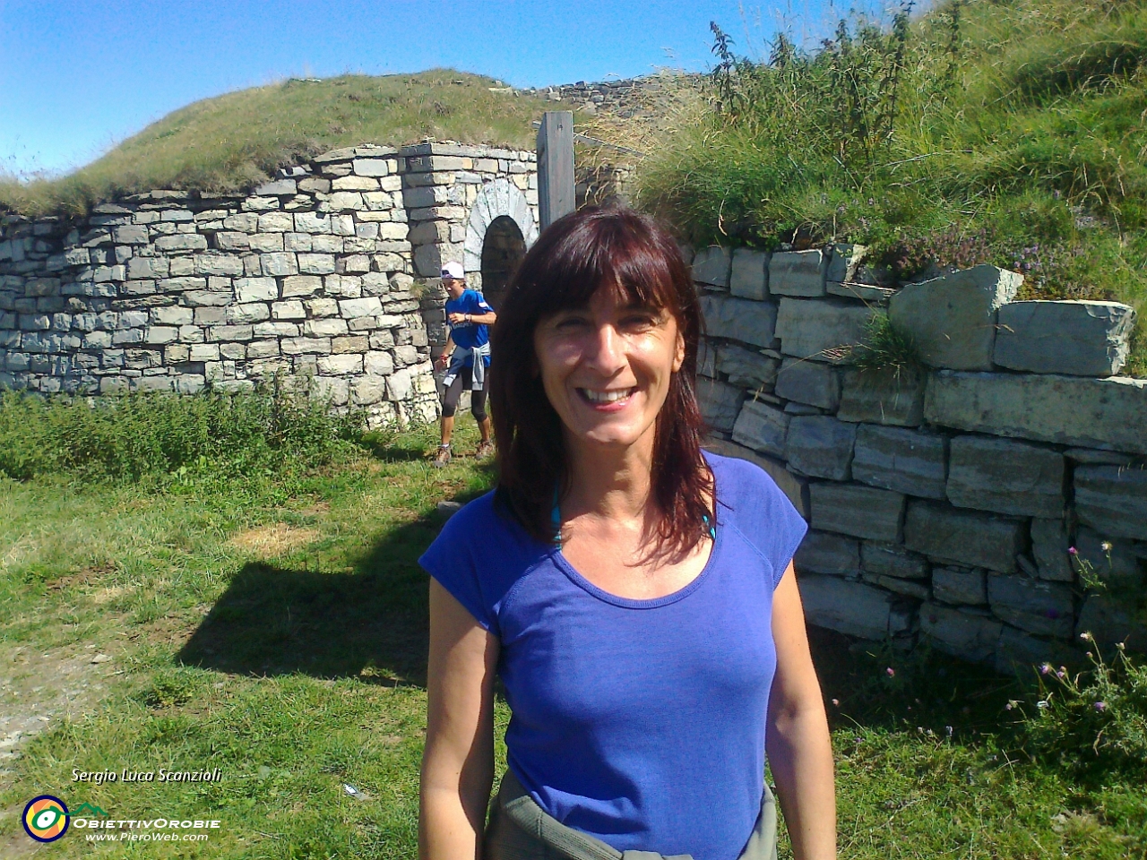 22 Maria davanti alla batteria.jpg